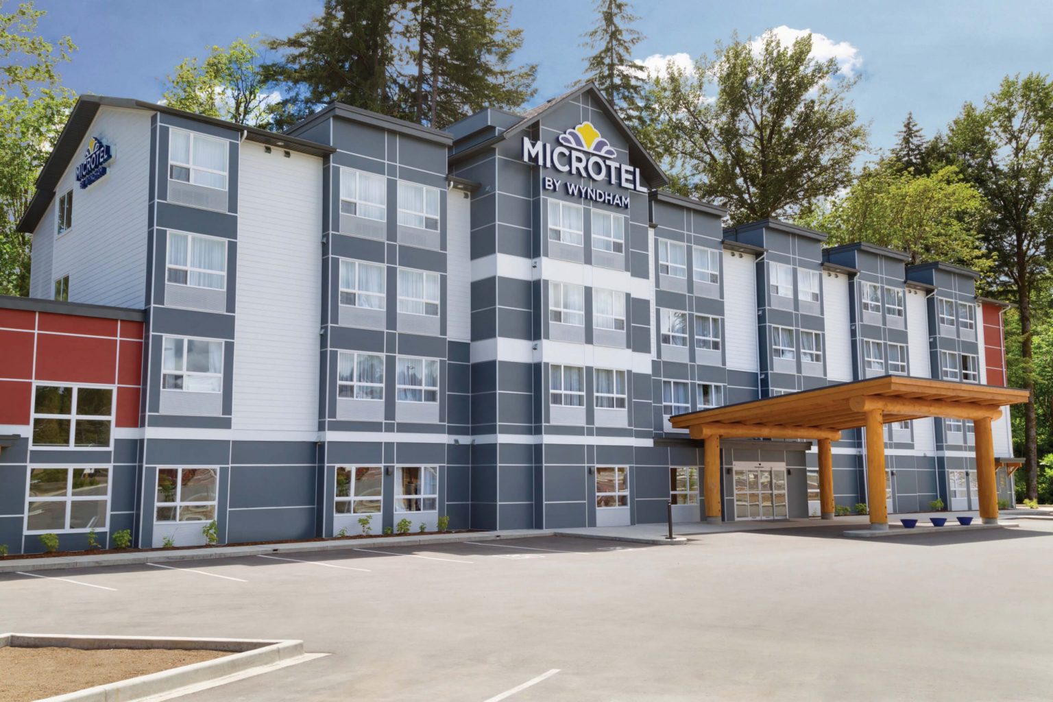 Microtel Oyster Bay